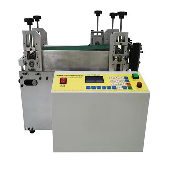 Automatic pipe cutting machine